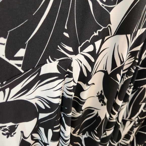 Chico's Black and White Floral Print Sleeveless Dress Chico's Size 2 (XL/16) - Picture 3 of 6